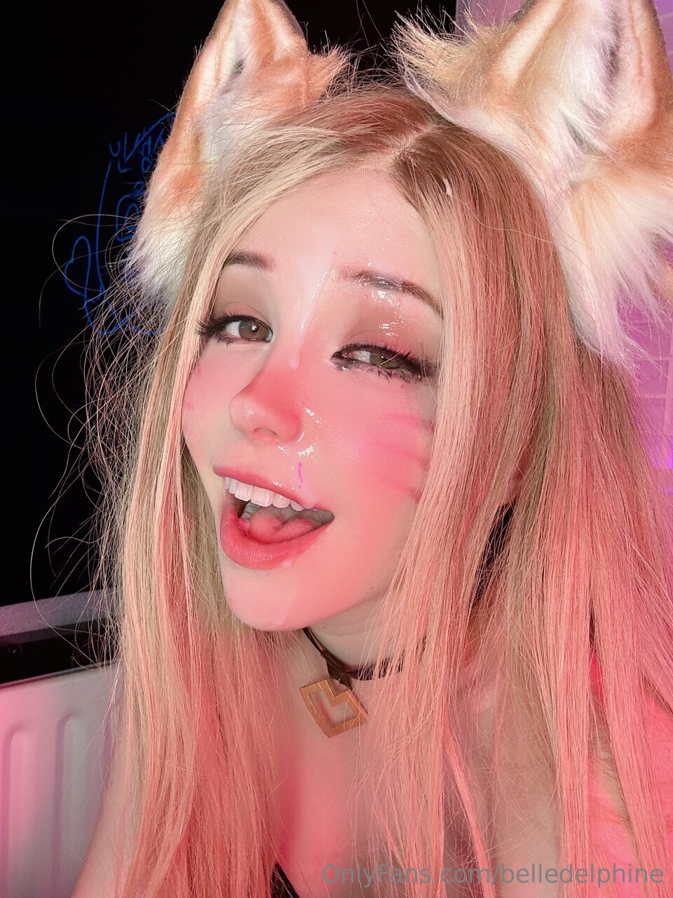 Cosplay Ahri Liên Minh Huyền Thoại LoL của Belle Delphine – Ahri 1<span class=